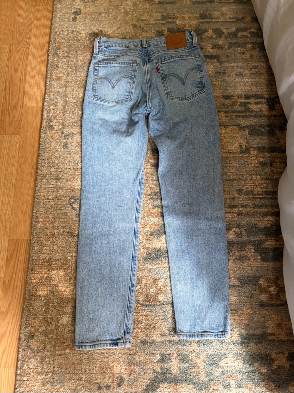 Levi's Wedgie size 24